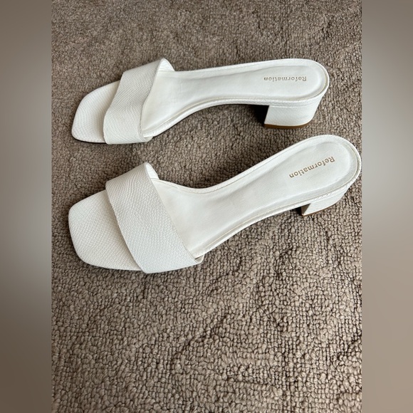 Reformation Mandy Block Heel Sandals - Picture 4 of 12